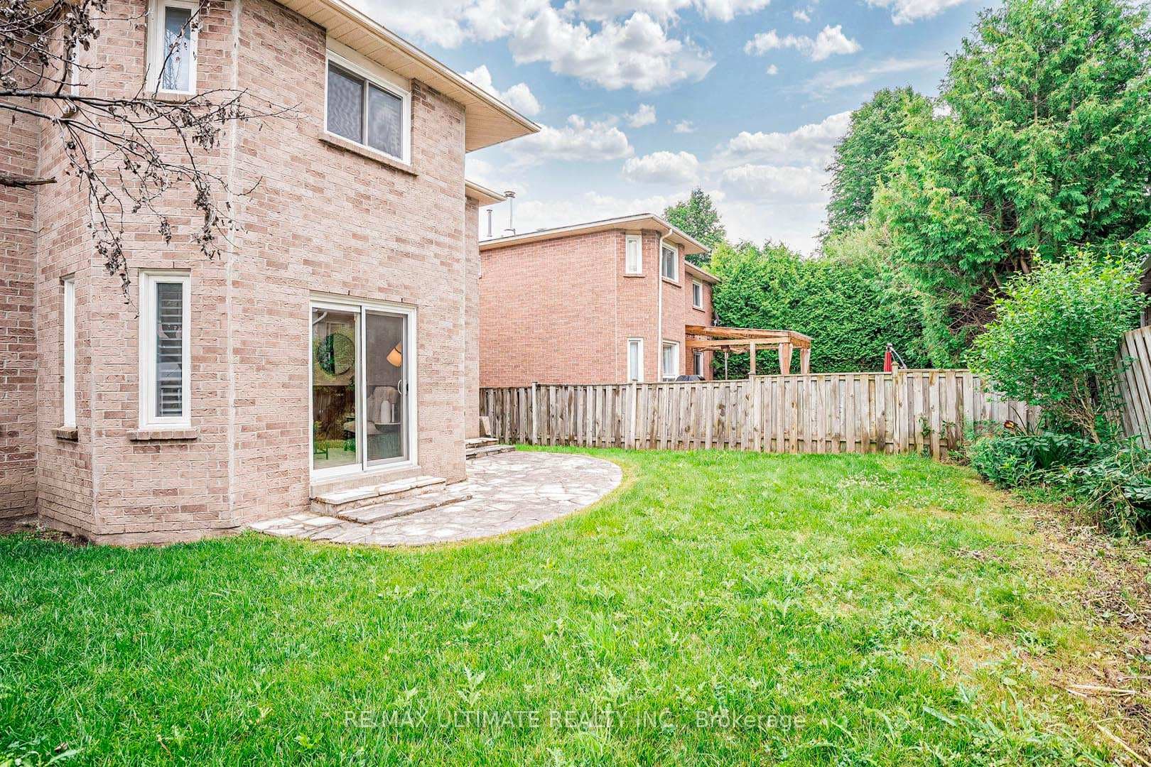 81 Beck Drive photo 32