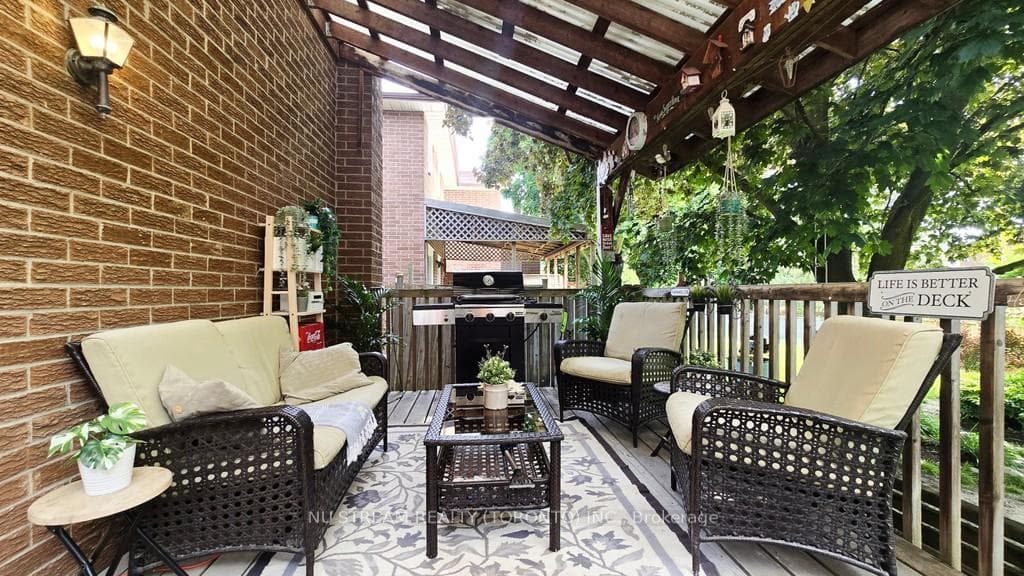 149 Trothen Circle photo 27