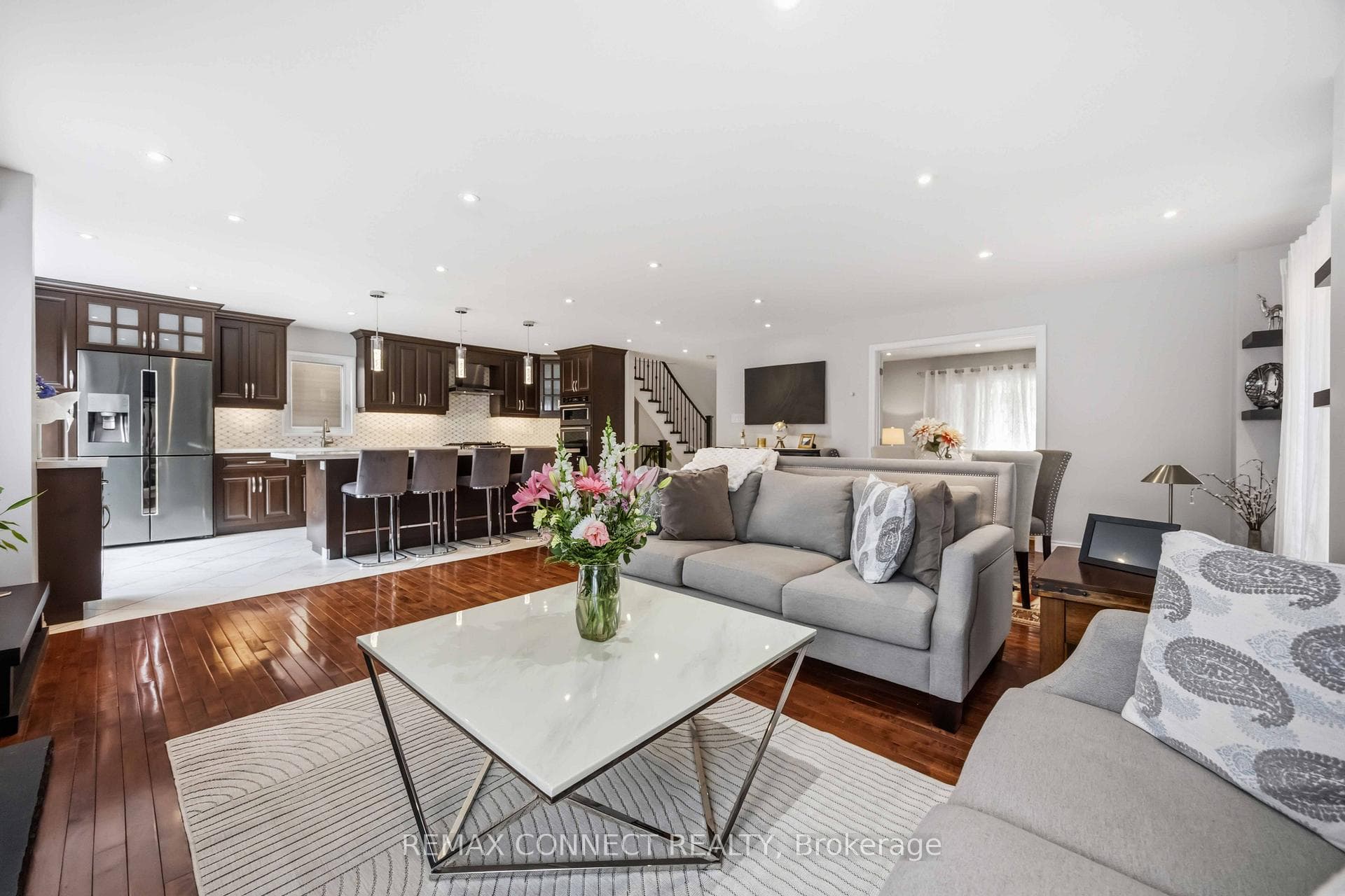 1706 Woodside Lane photo 8