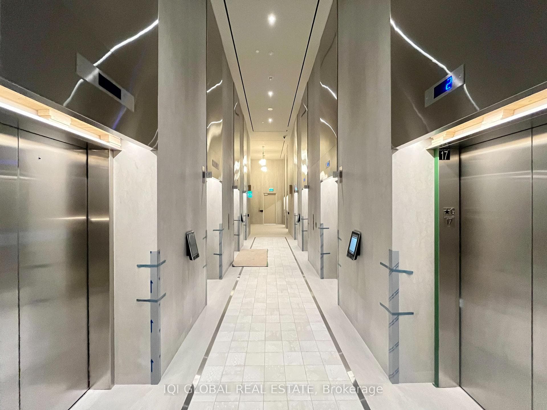 Many Elevators