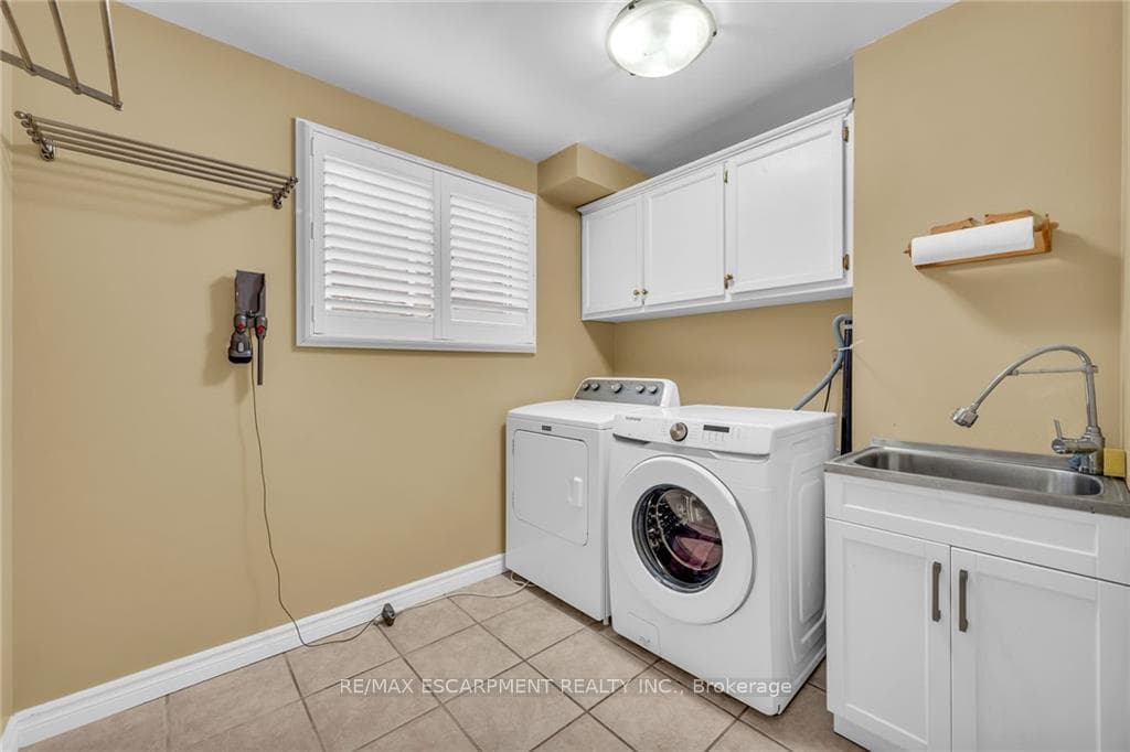 42 Caledonia Drive photo 24