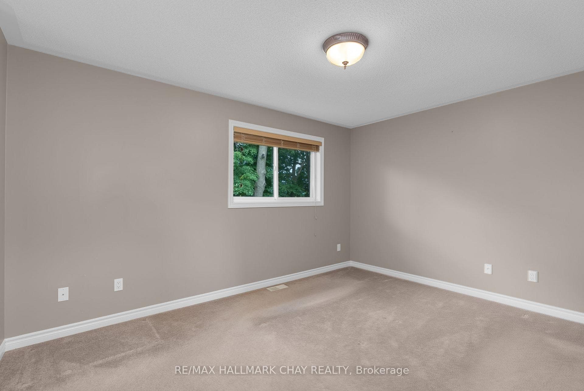 49 Masters Drive photo 20