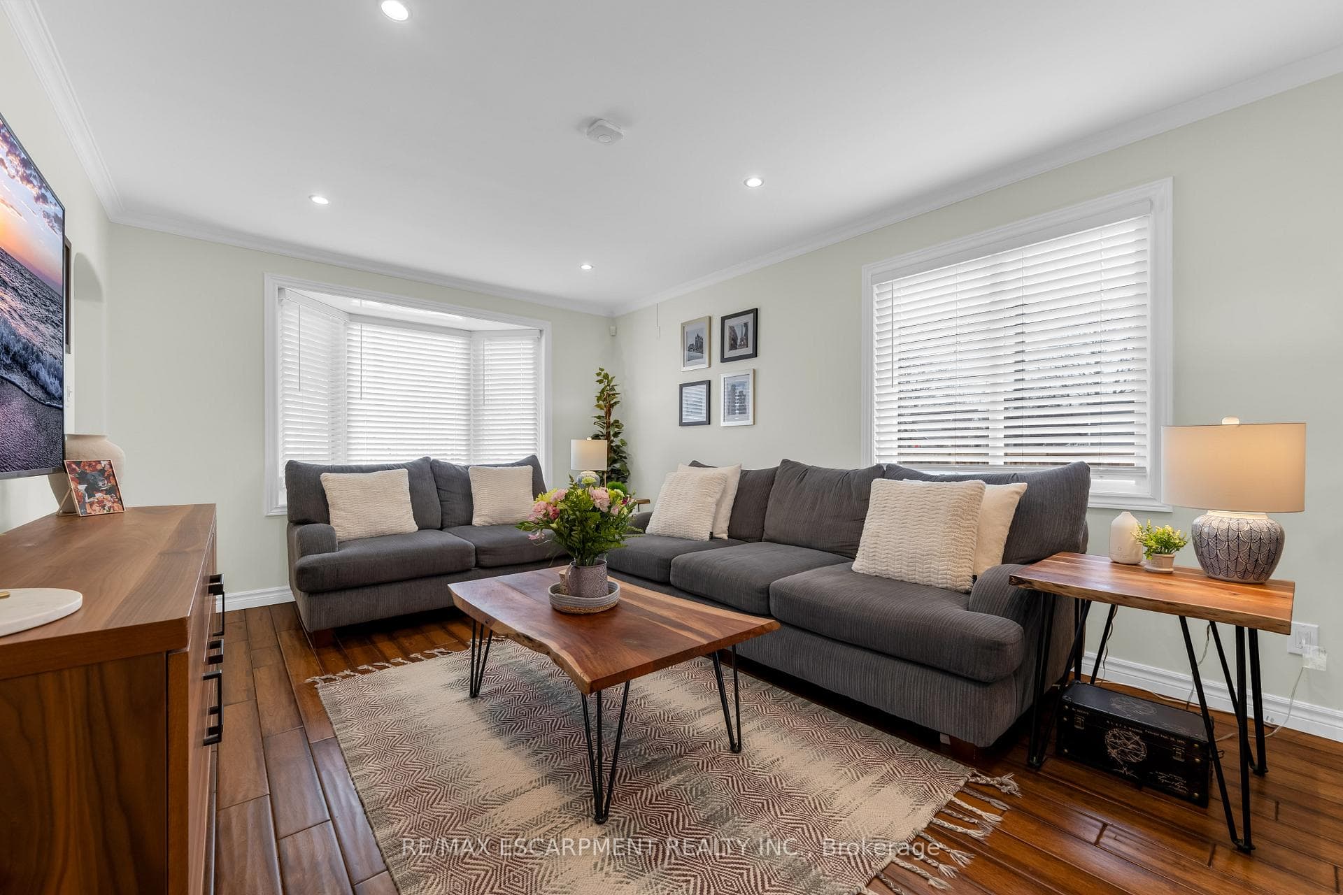 303 Nelson Street photo 8