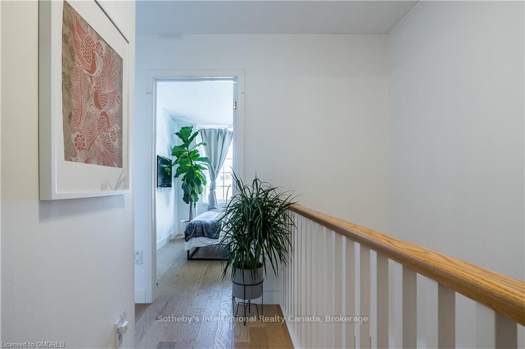 3062 DEWRIDGE Avenue photo 18