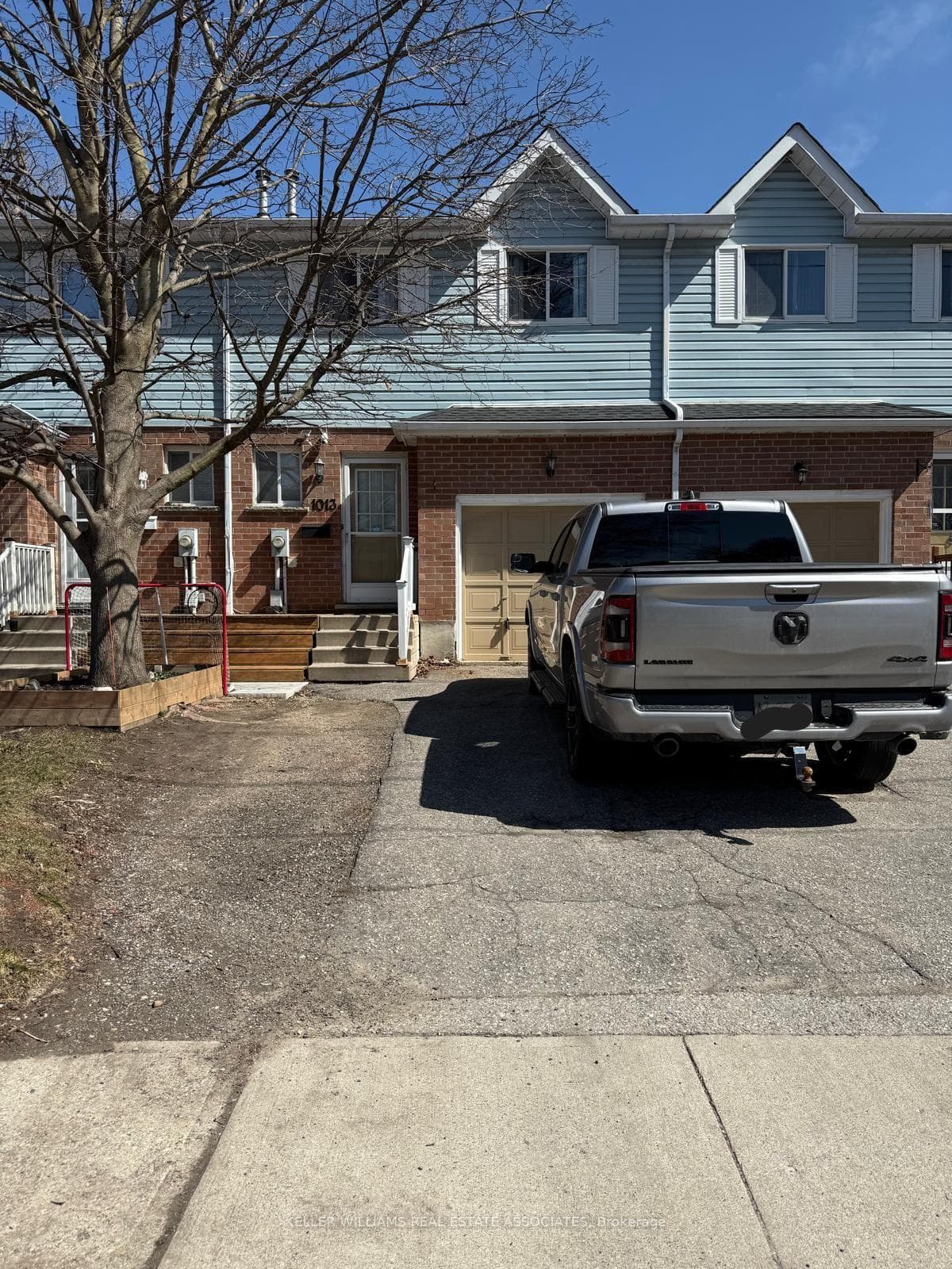 1013 Duke Street photo 1