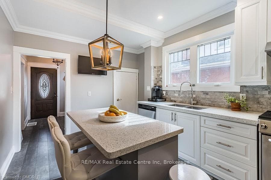 312 GOLF Street photo 7