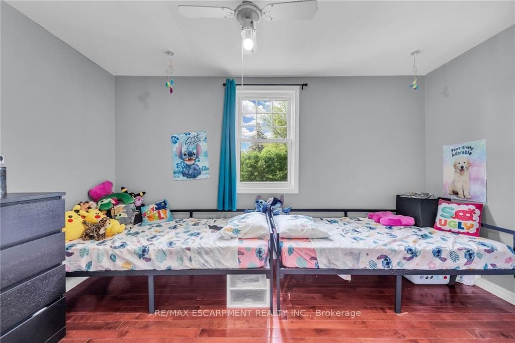 14 Talbot Lane photo 23