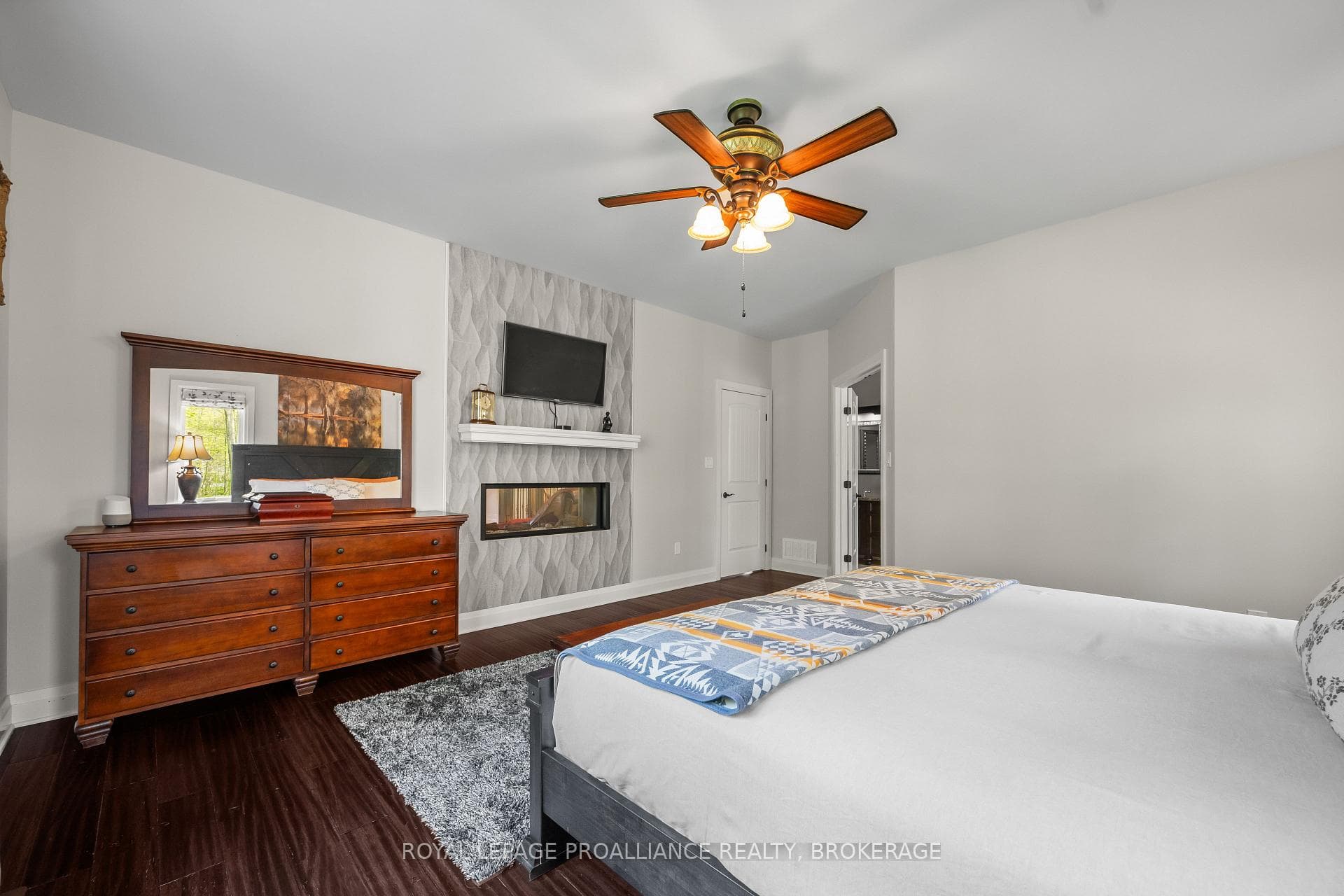2918 Leeman Road photo 19
