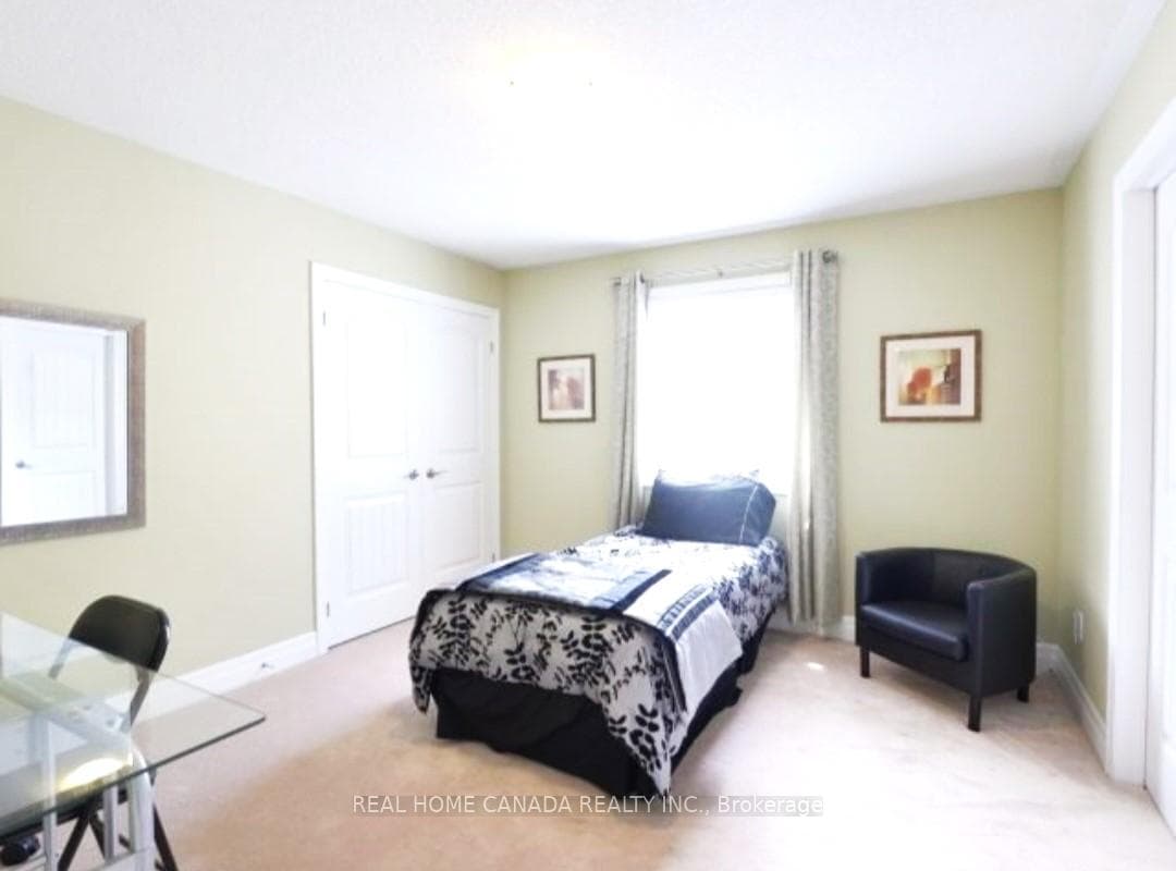 190 Forbes Terrace photo 21