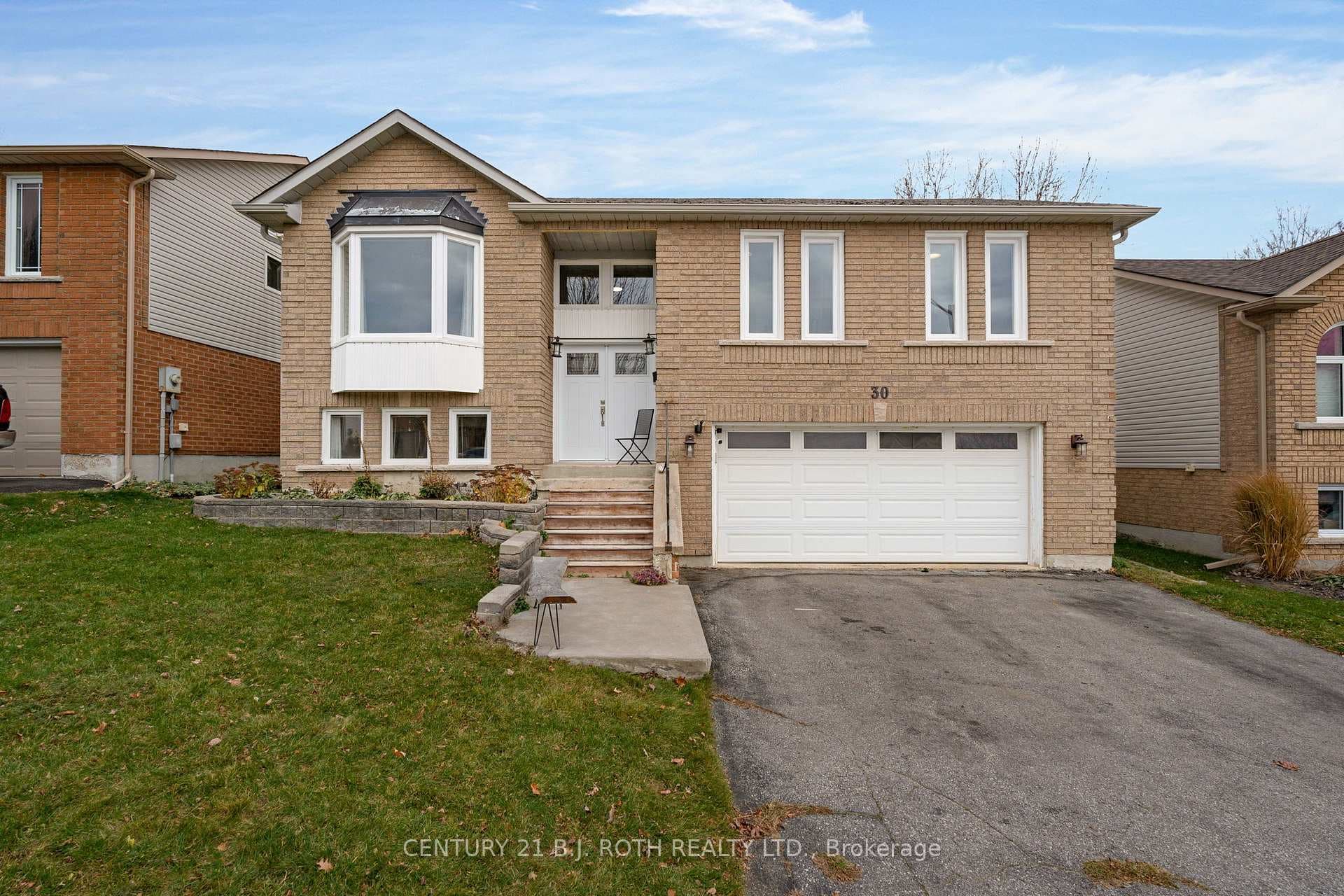 30 Frontier Avenue photo 1