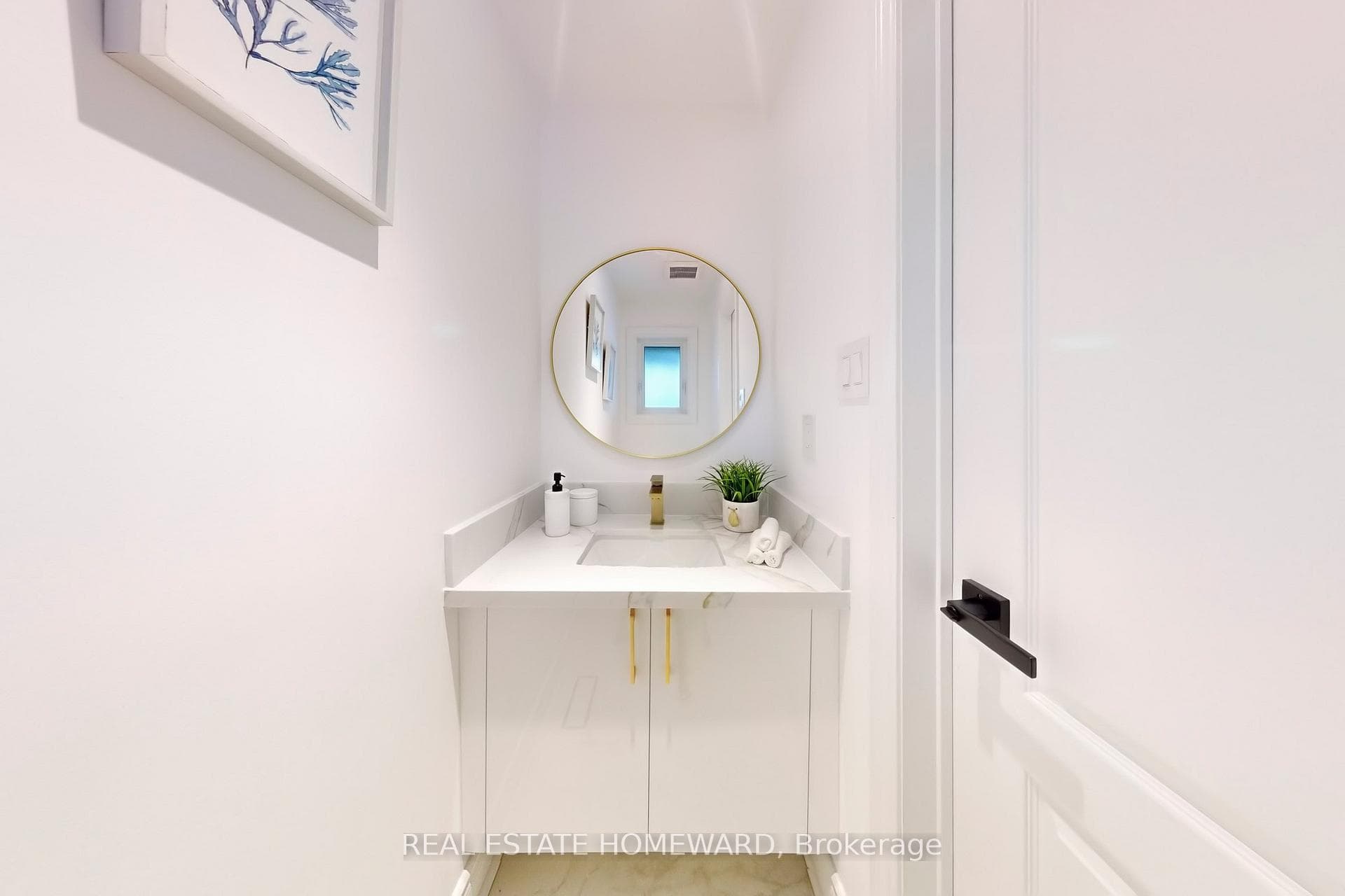 61 Silverdart Crescent photo 16