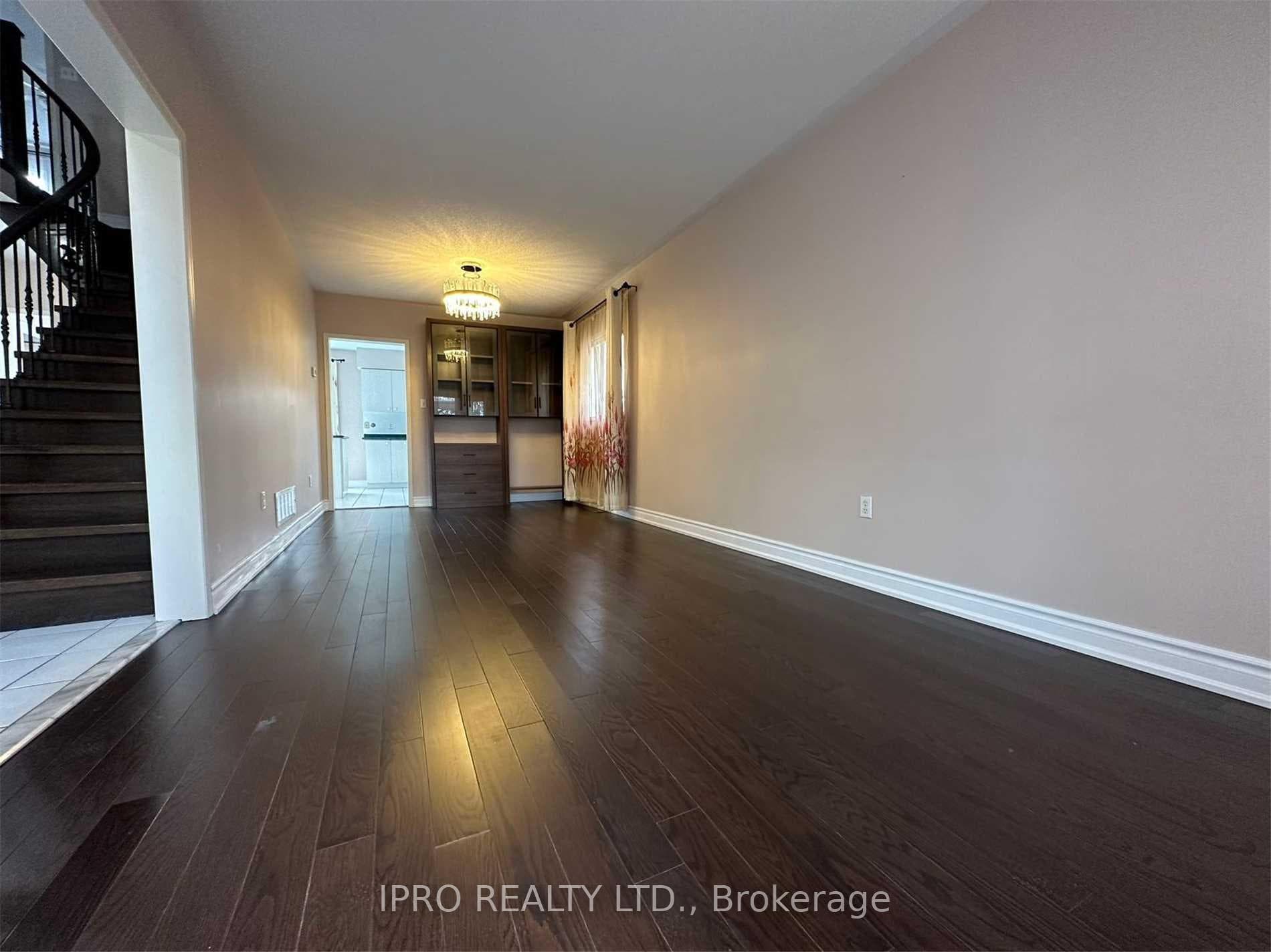 6348 Newcombe UPPER Drive photo 9