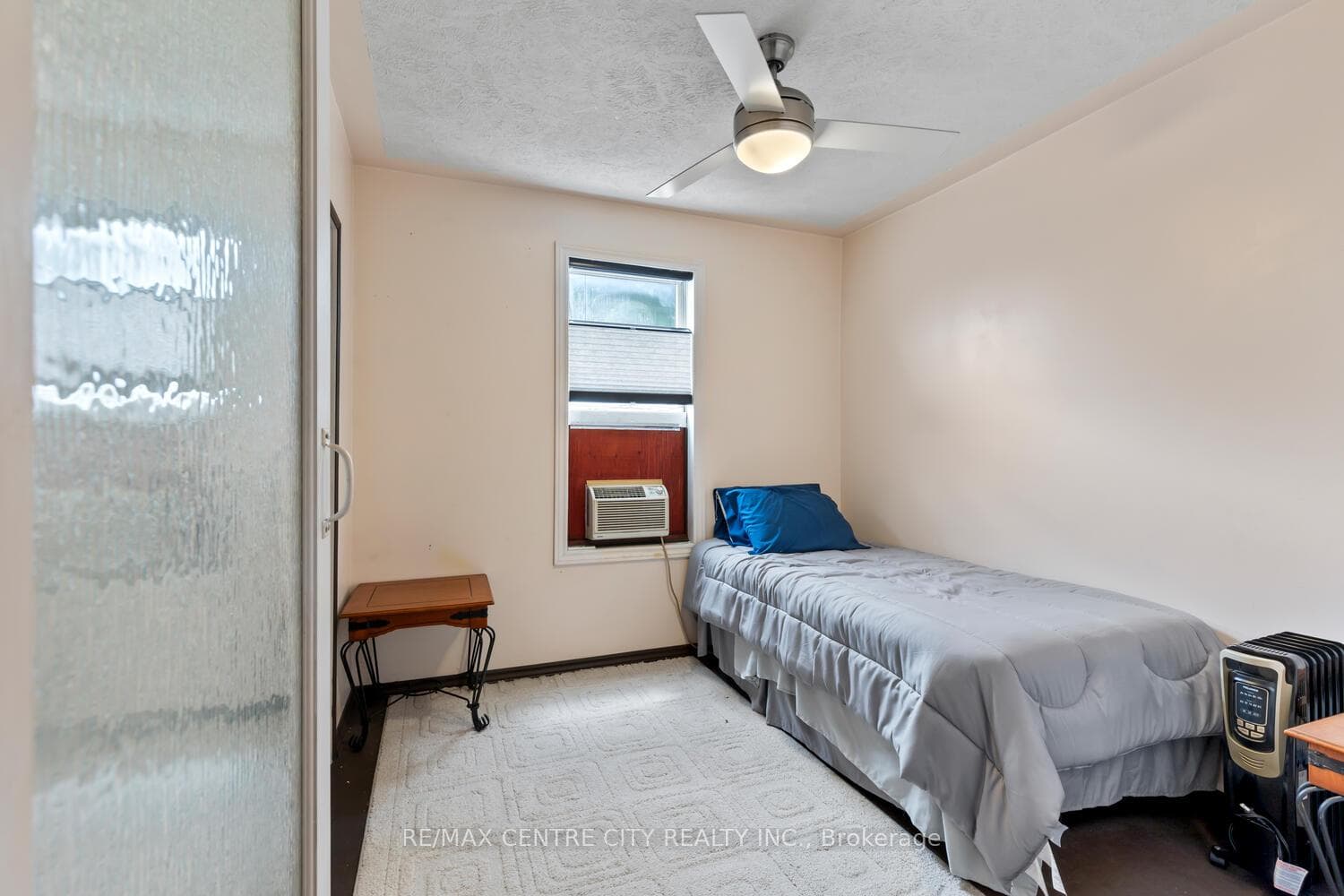 540 Quebec Street photo 20