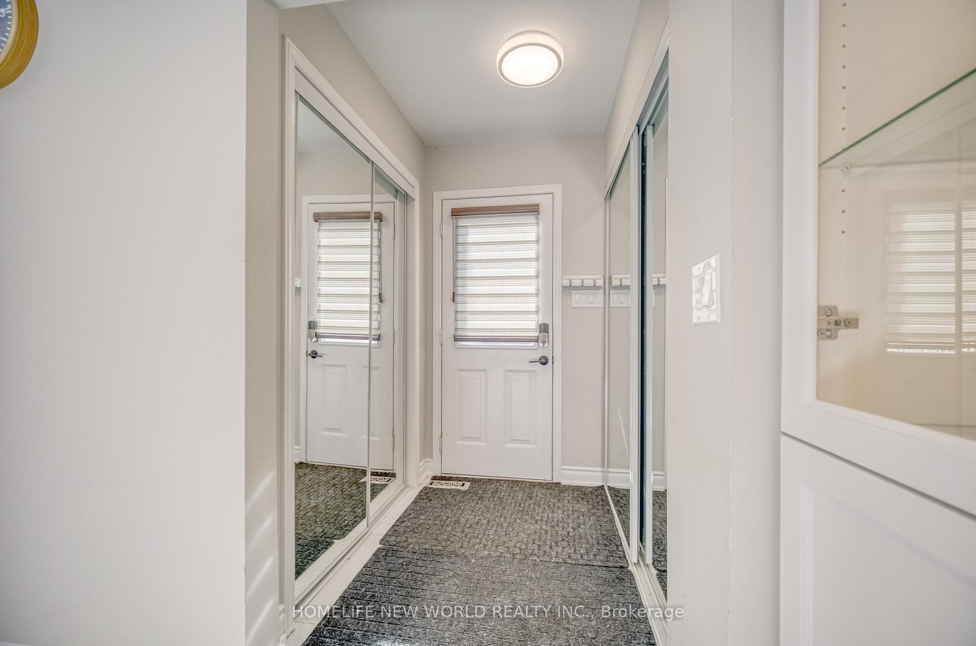 135 Selkirk Drive photo 9