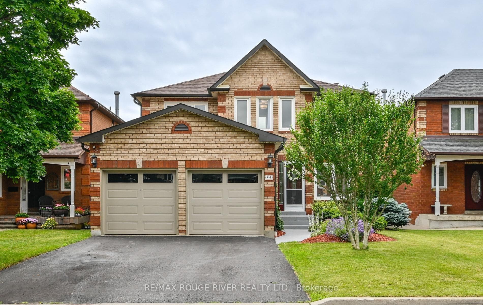 64 Keeble Crescent photo 1