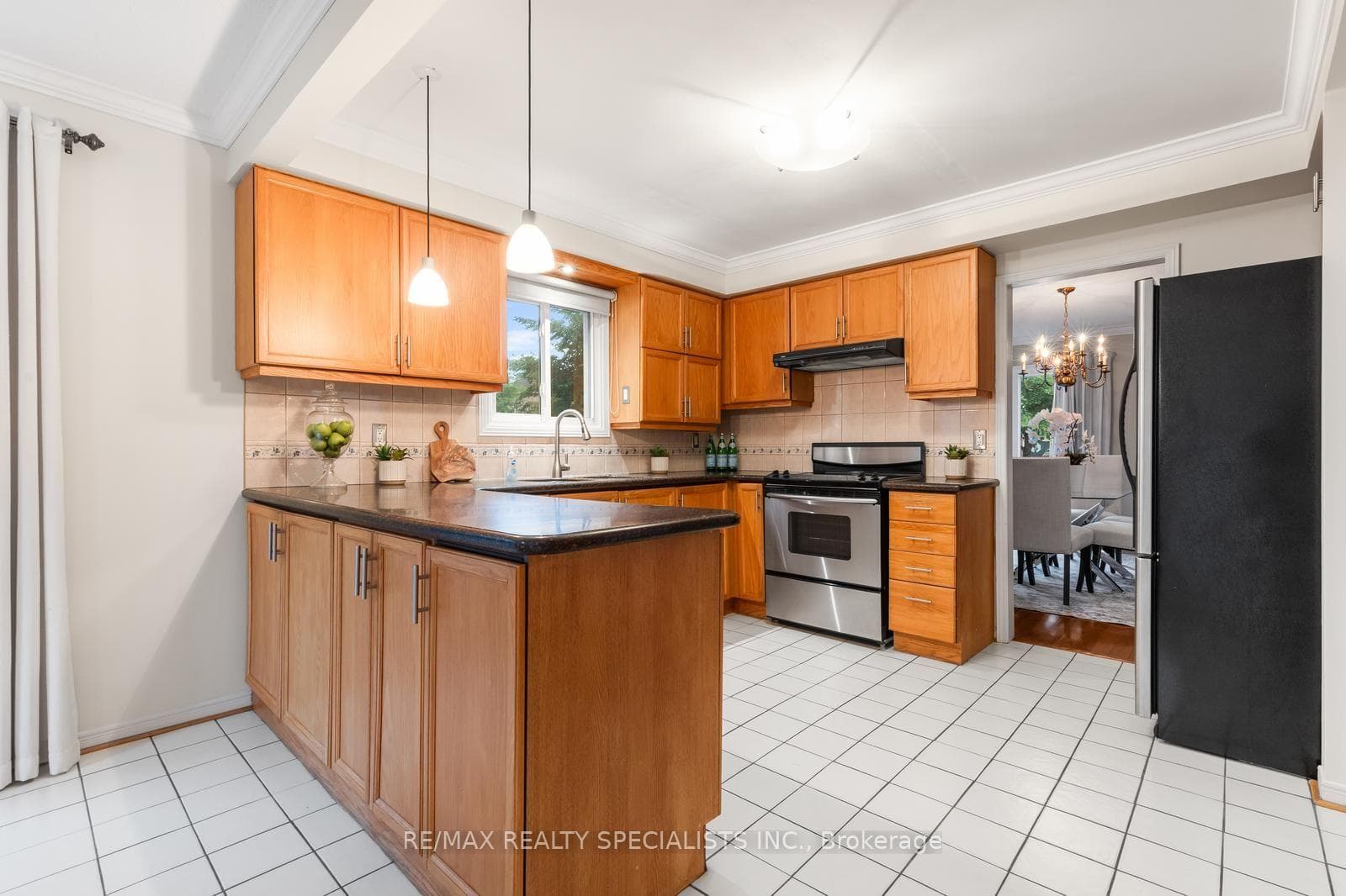 3251 Trelawny Circle photo 12