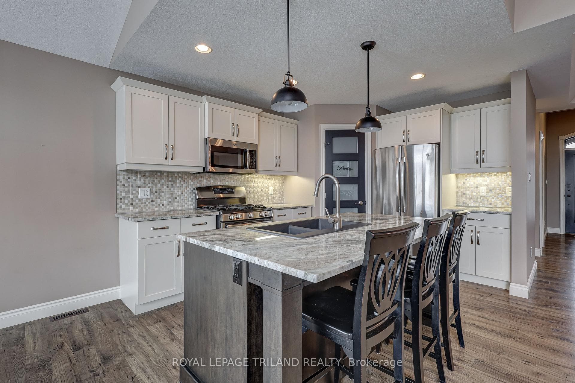94 Shaw Valley Drive photo 18