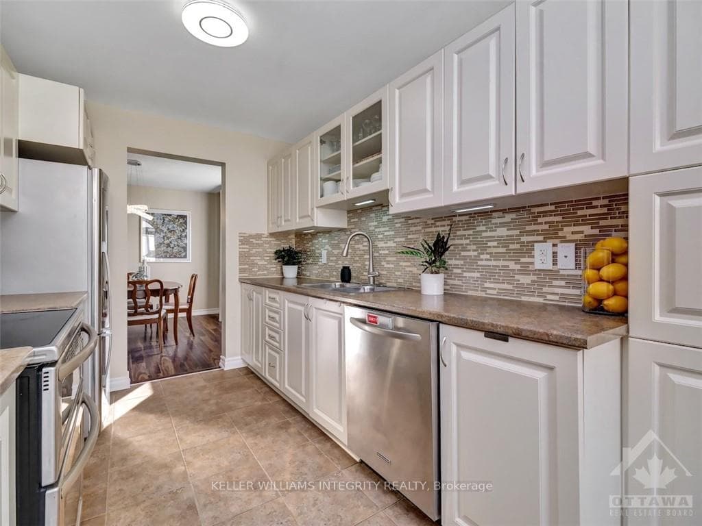 527 LANGELIER Avenue photo 7