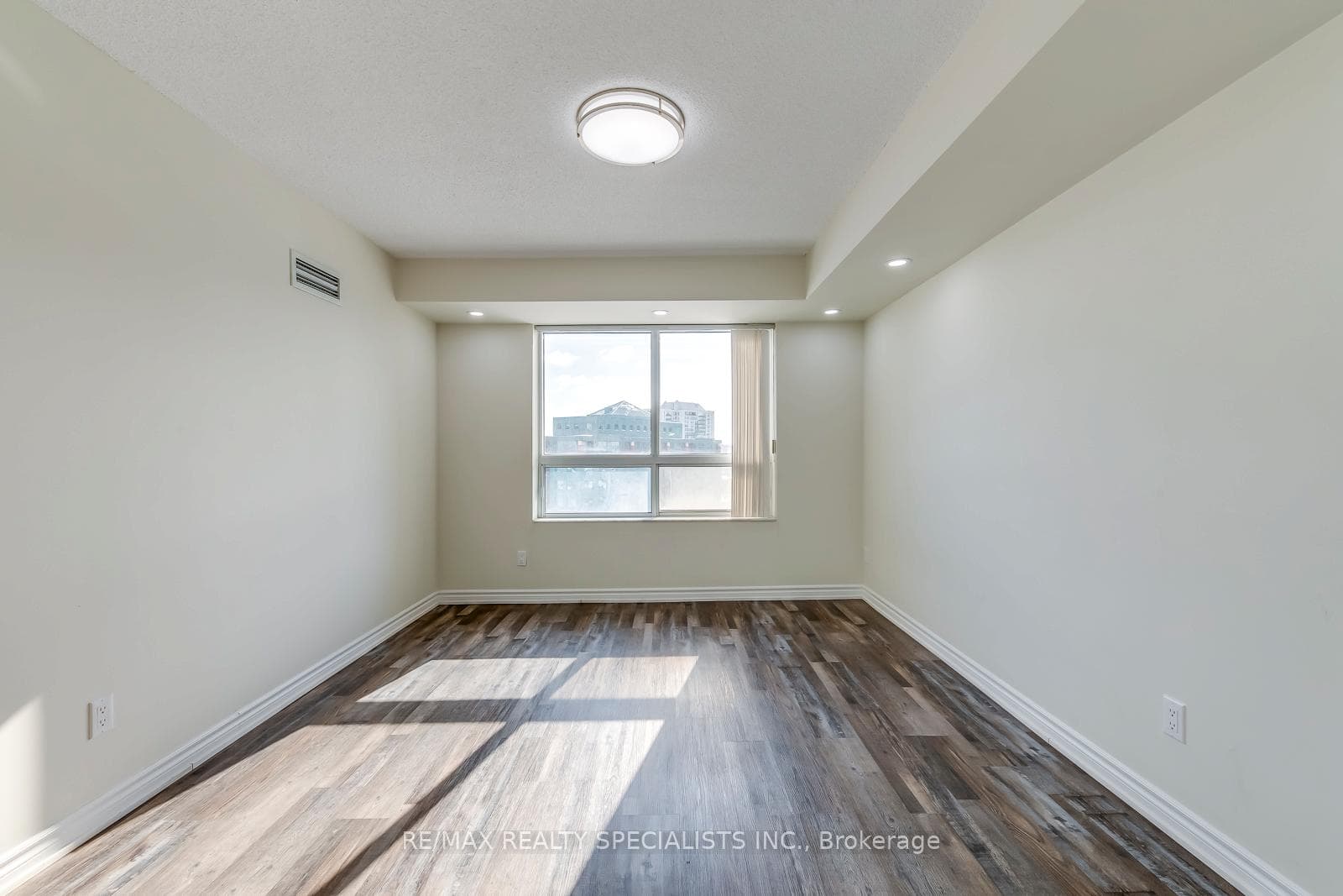 25 Kingsbridge Garden Circle Unit 1127 photo 27