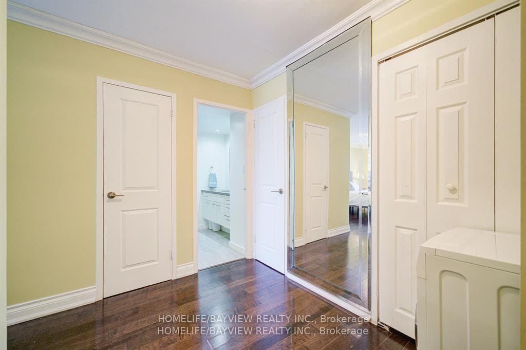 115 Antibes Drive Unit 806 photo 30