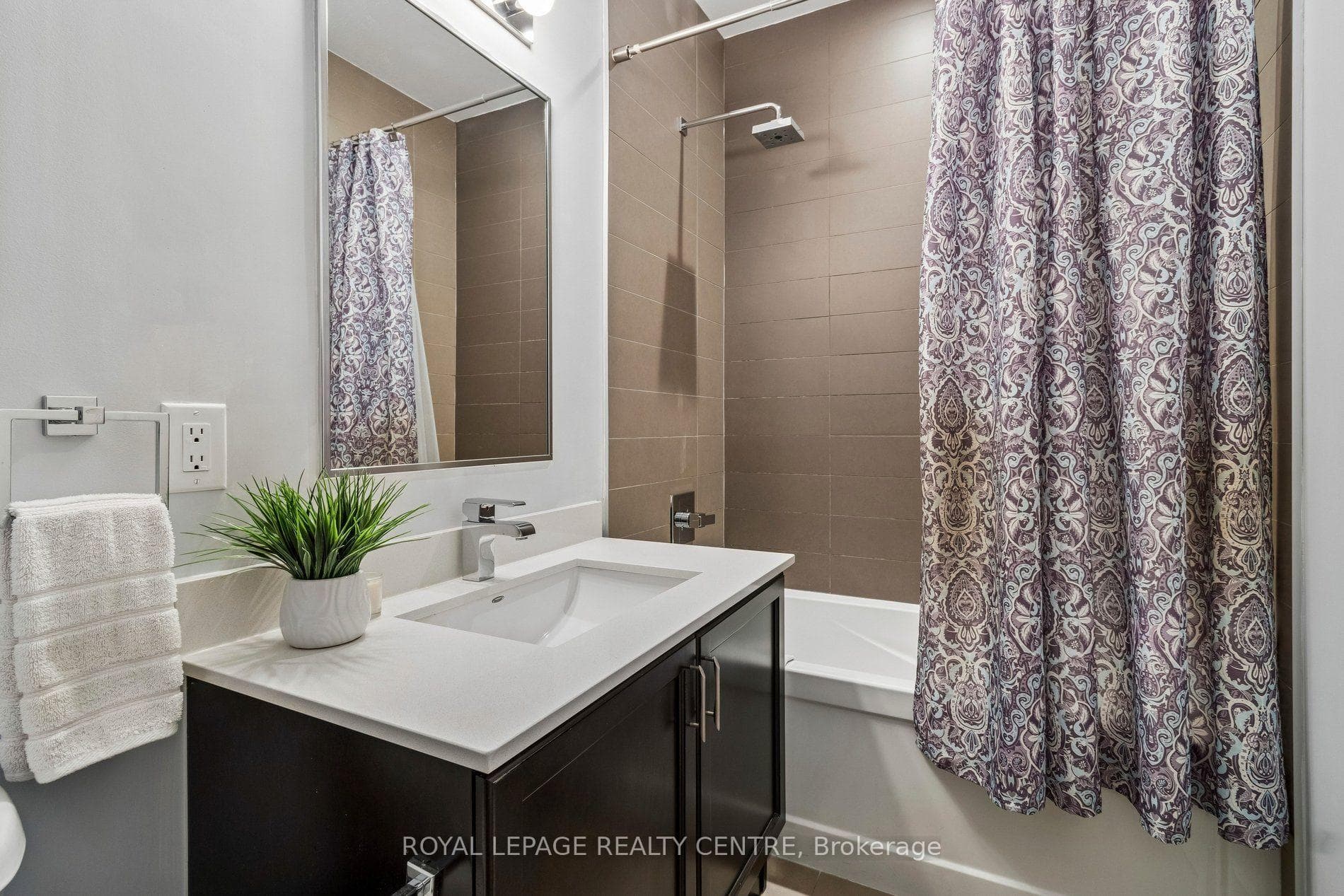 2480 Prince Michael Drive Unit 706 photo 26