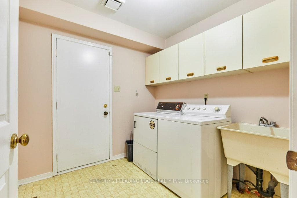 73 Charcoal Drive photo 17