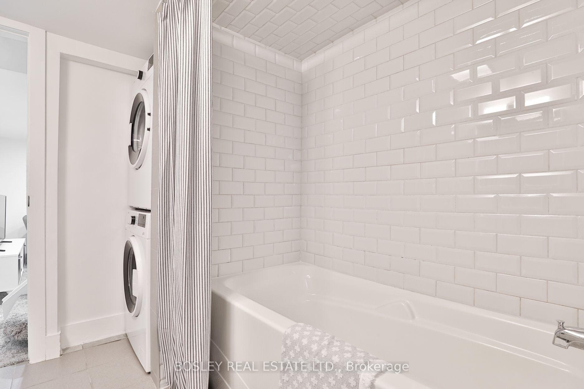 373 Sammon Avenue photo 29