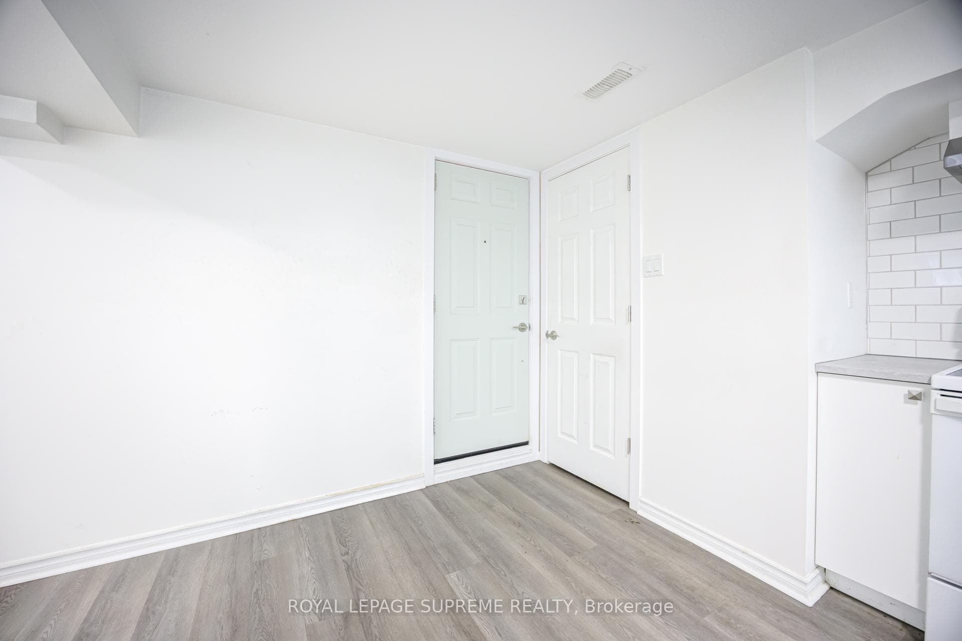 27 Dalrymple Drive photo 2