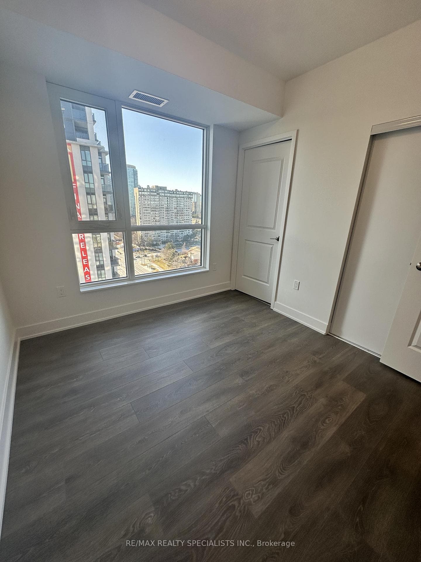 204 BURNHAMTHORPE Road Unit 1504 photo 16