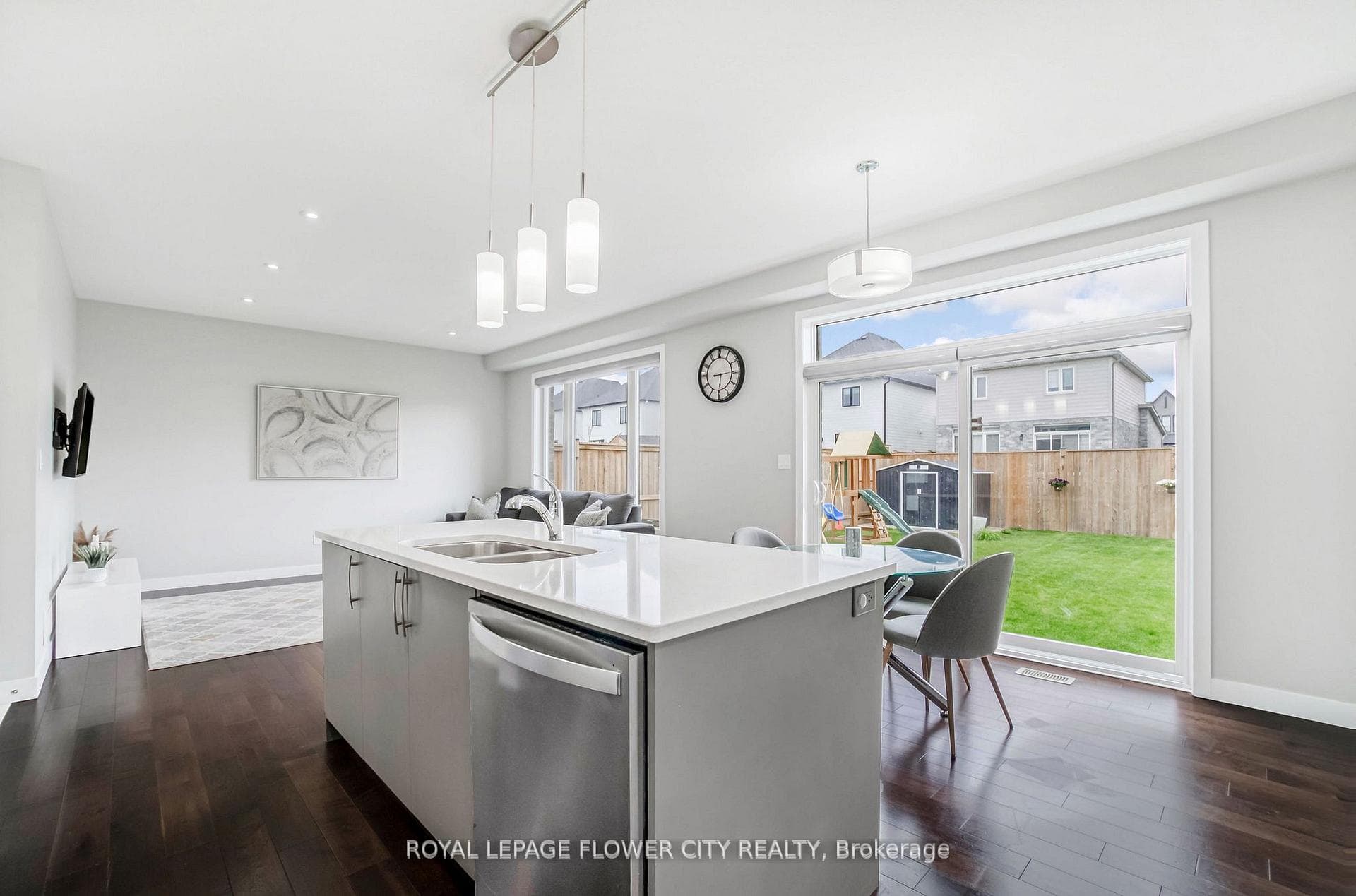 1266 Twilite Boulevard photo 17