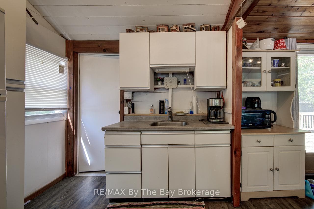 33 17th Street photo 12