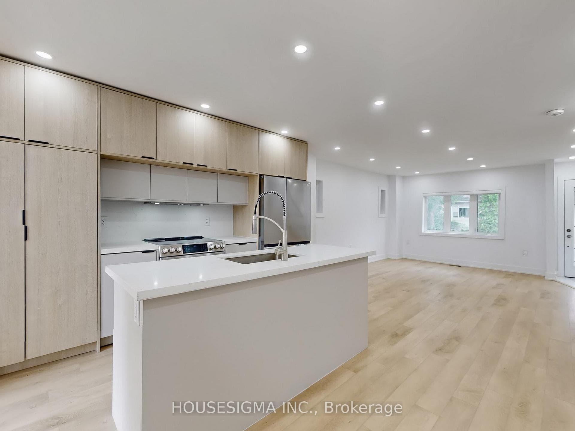 243 Windermere Avenue Unit Main photo 17