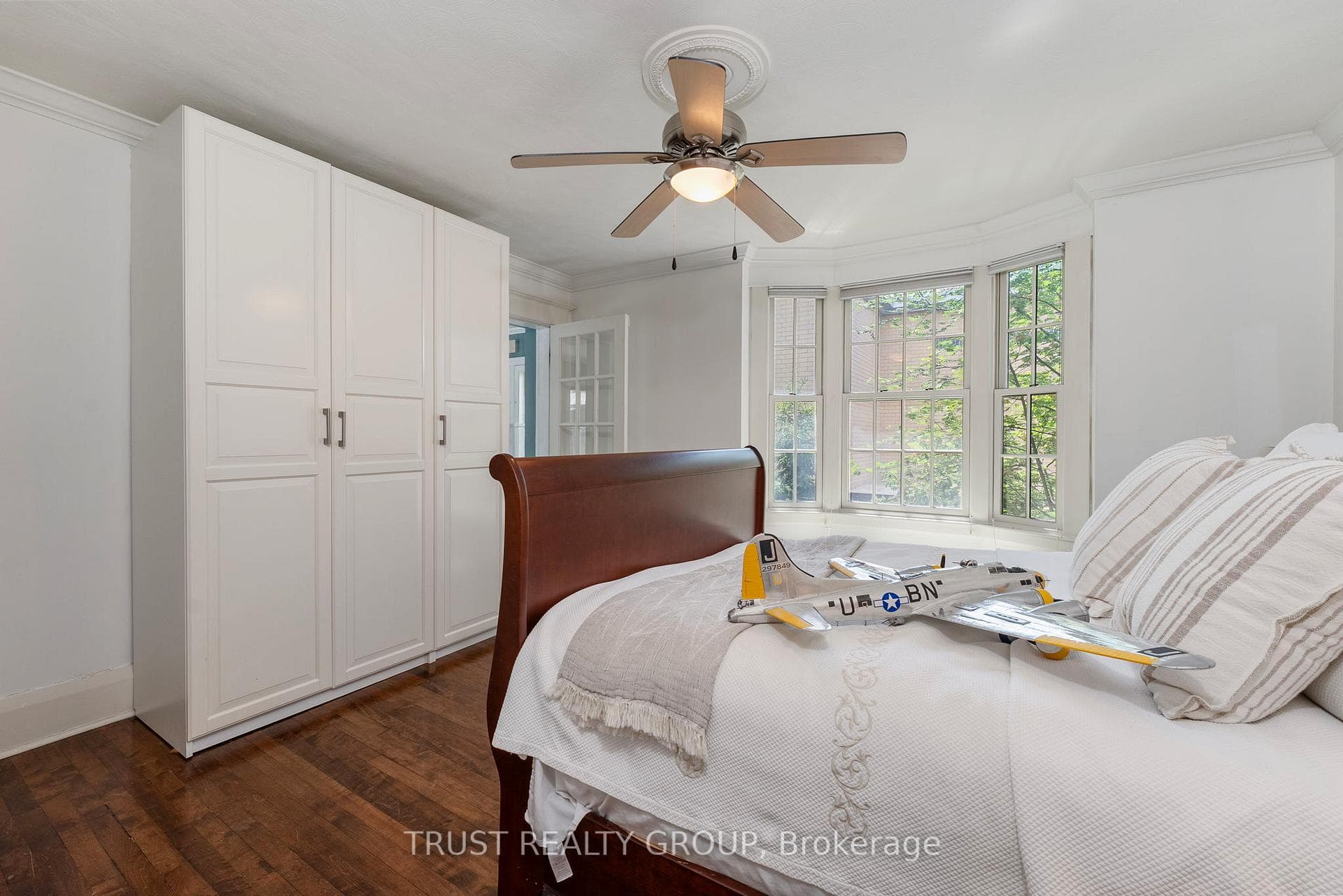 5 Ellerbeck Street photo 28