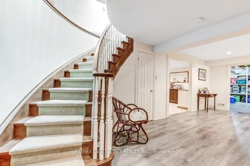 1200 Riverside Drive Unit 27 photo 29