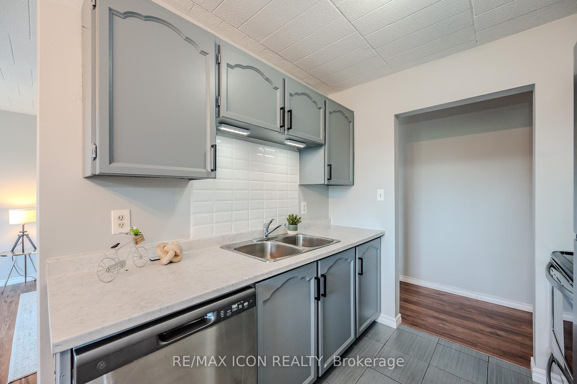 29 West Avenue Unit 410 photo 18