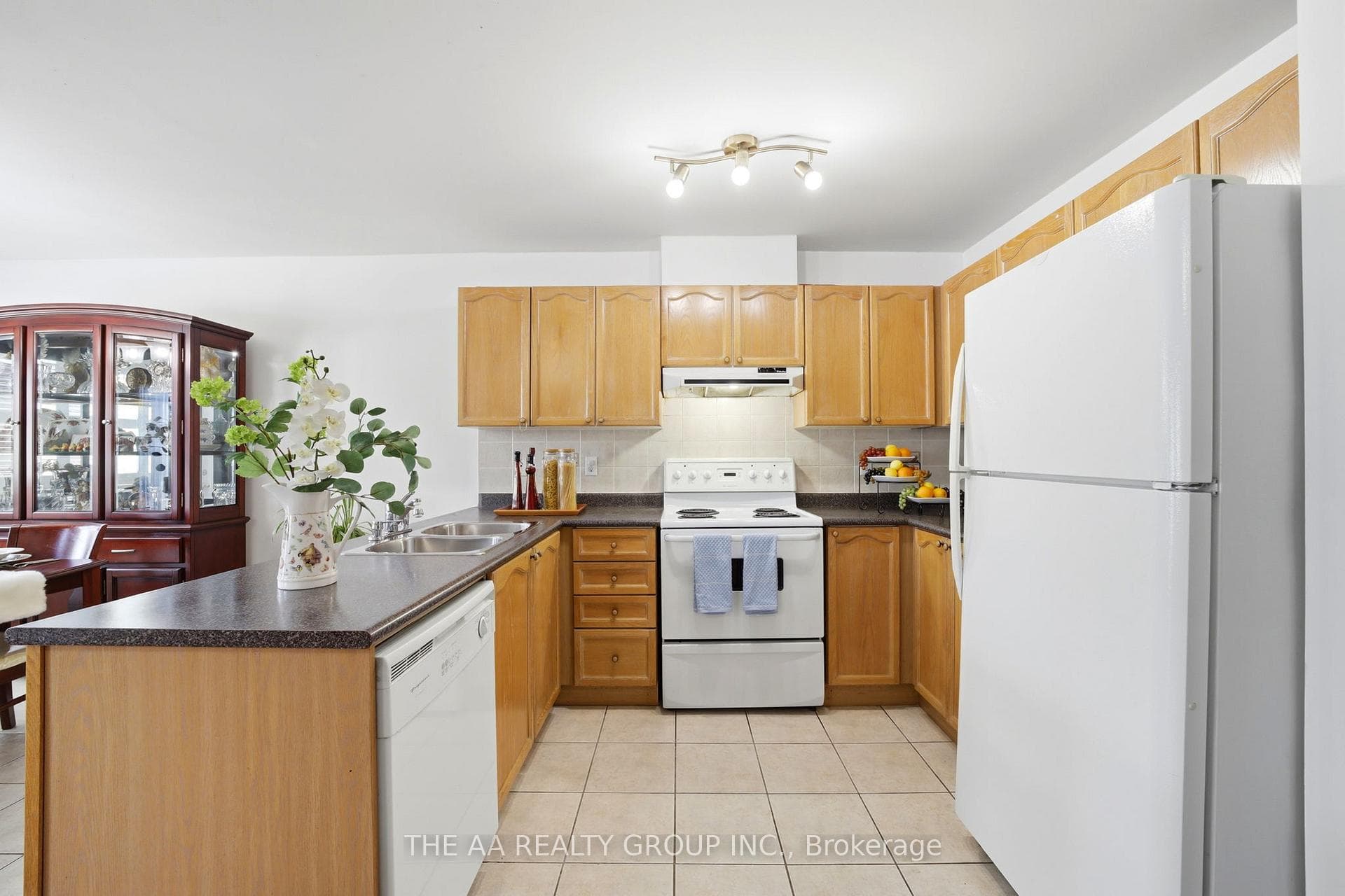 93 San Gabriele Place photo 13