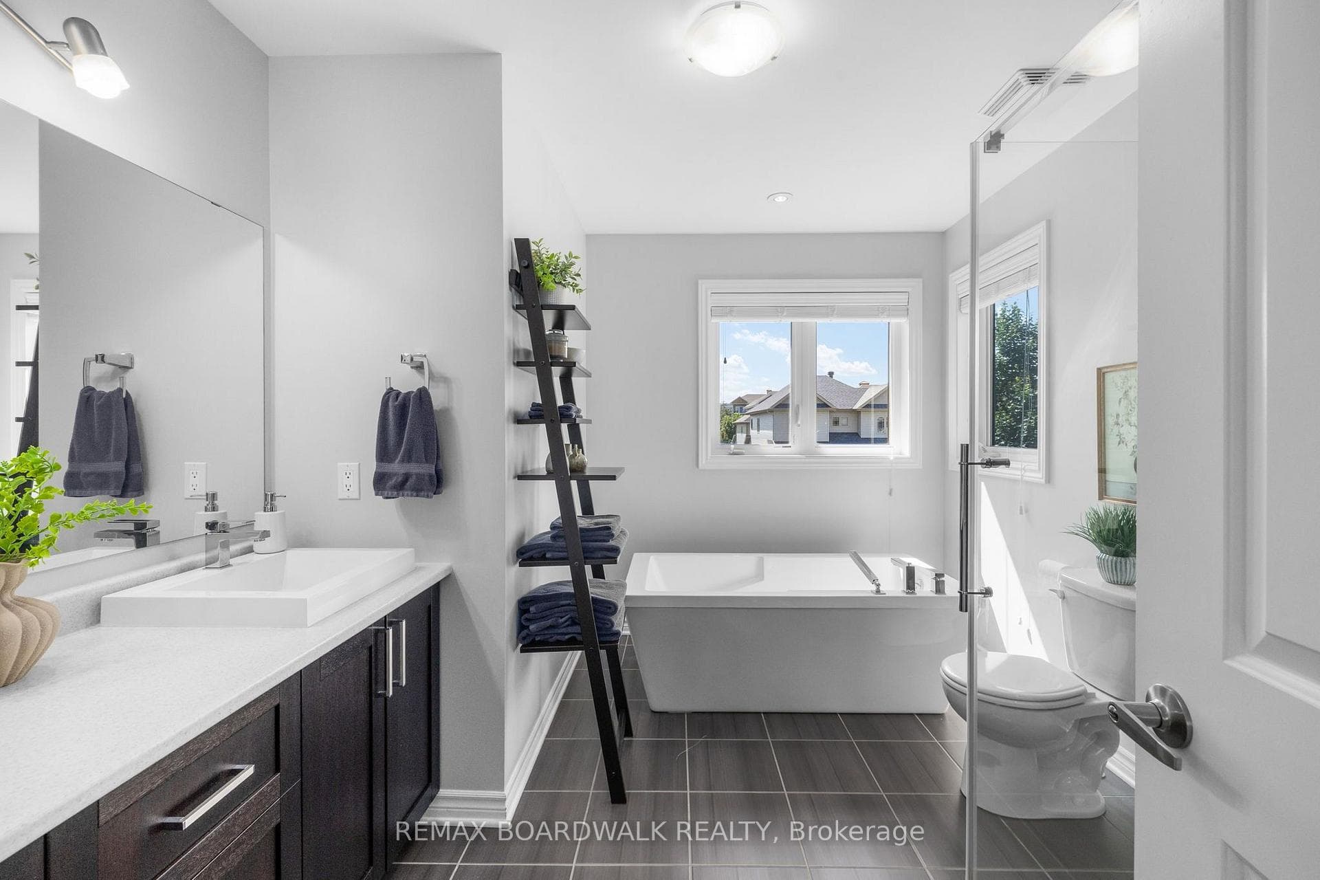 112 Francis Street photo 21