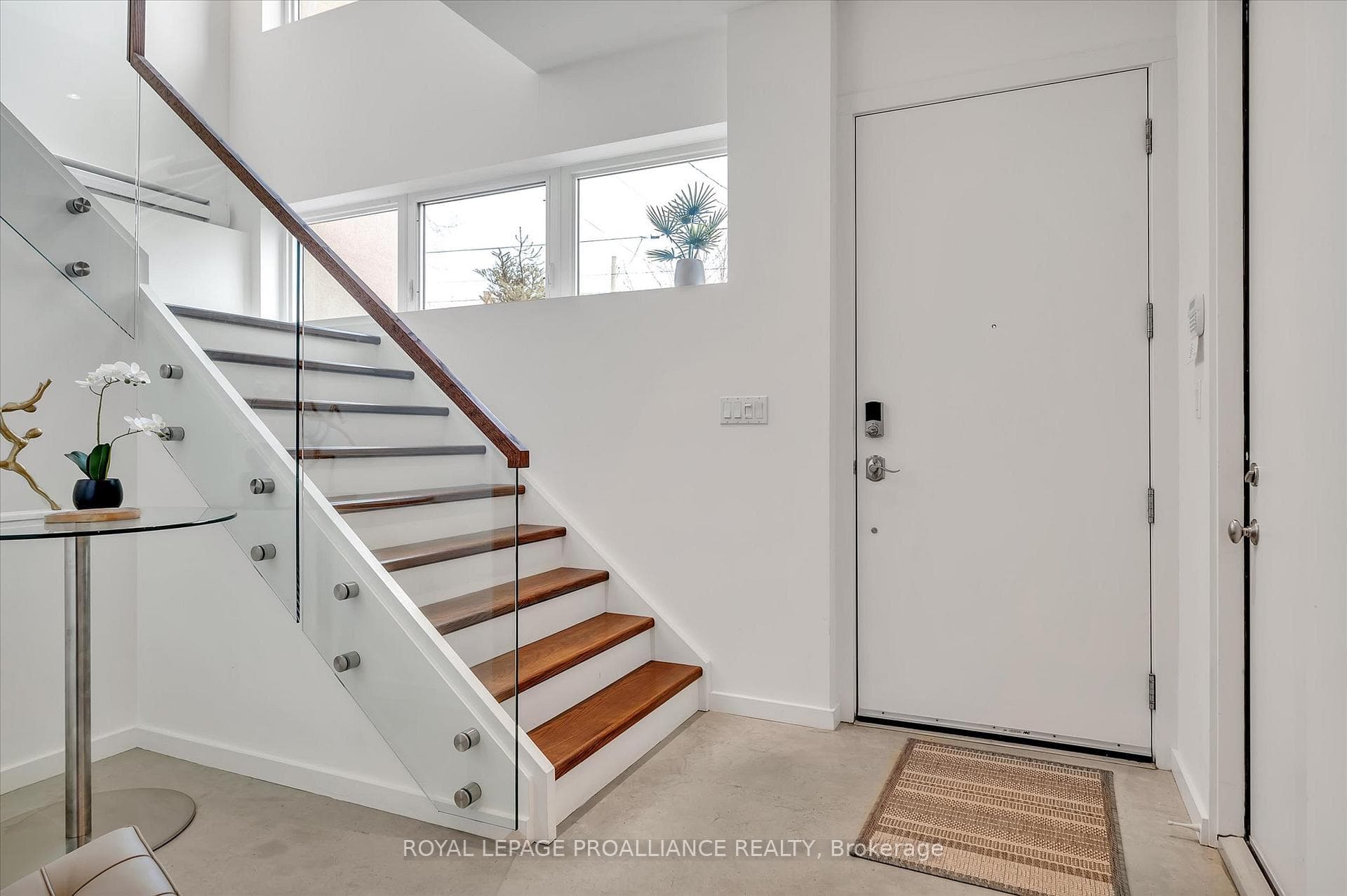 51 Benson Avenue photo 3