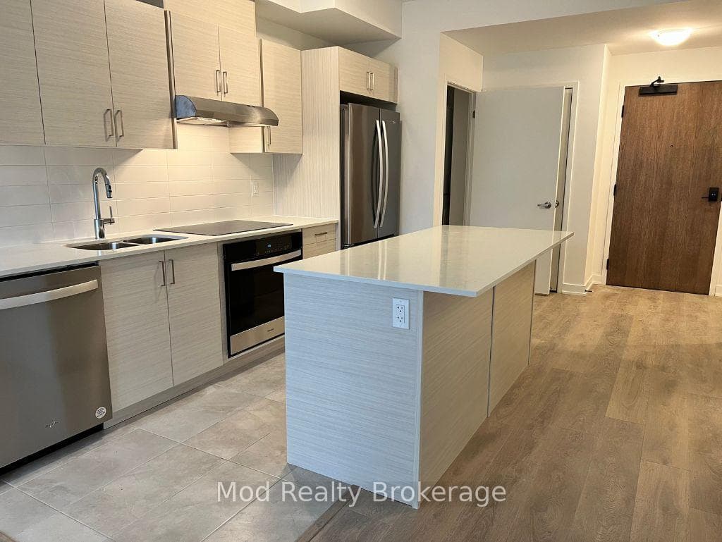 1035 Southdown Road Unit 202 photo 6