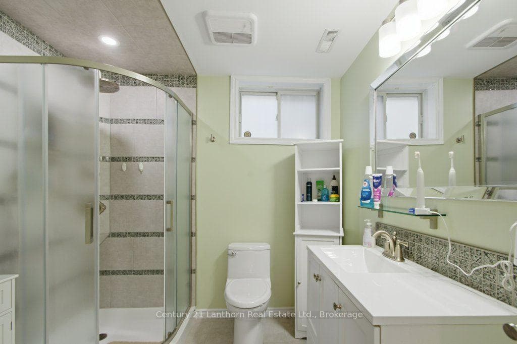 17 Mayhew Drive photo 28