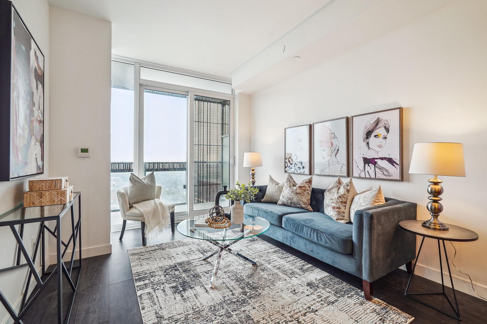 8 Eglinton Avenue Unit 3606 photo 7