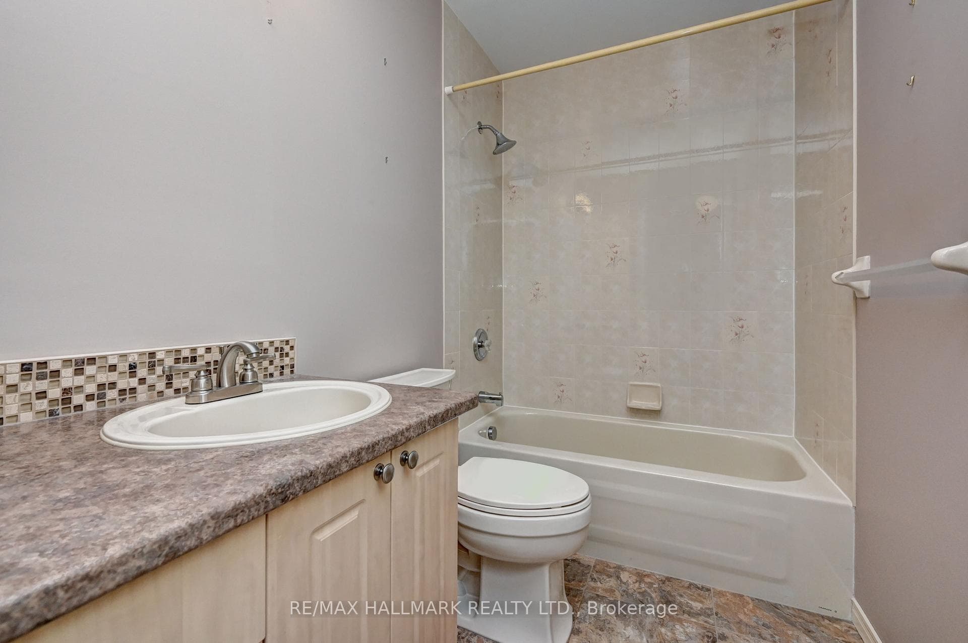 2 Brasher Drive photo 17