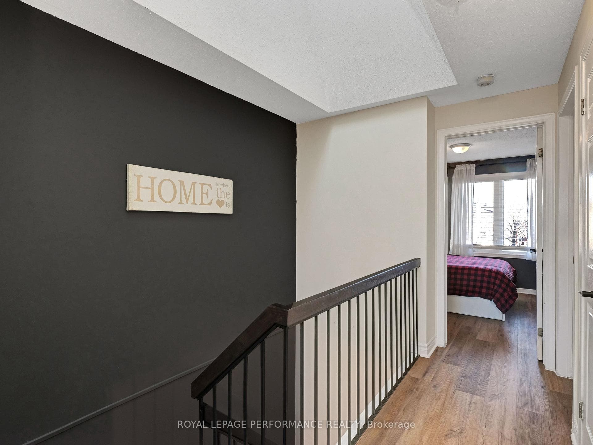 12B Maple Ridge Crescent photo 23
