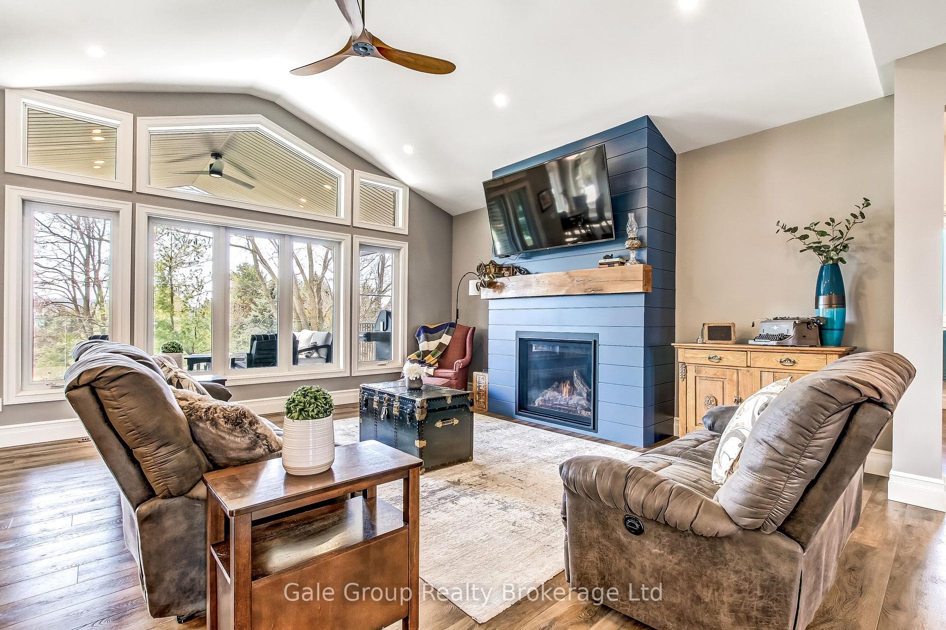 Main Floor Living Area