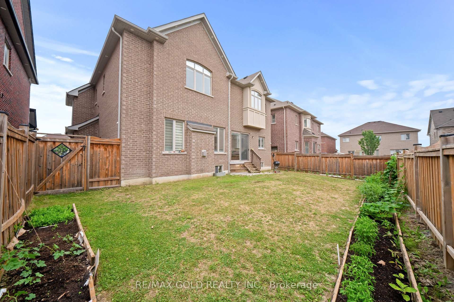 73 Squire Ellis Drive photo 26