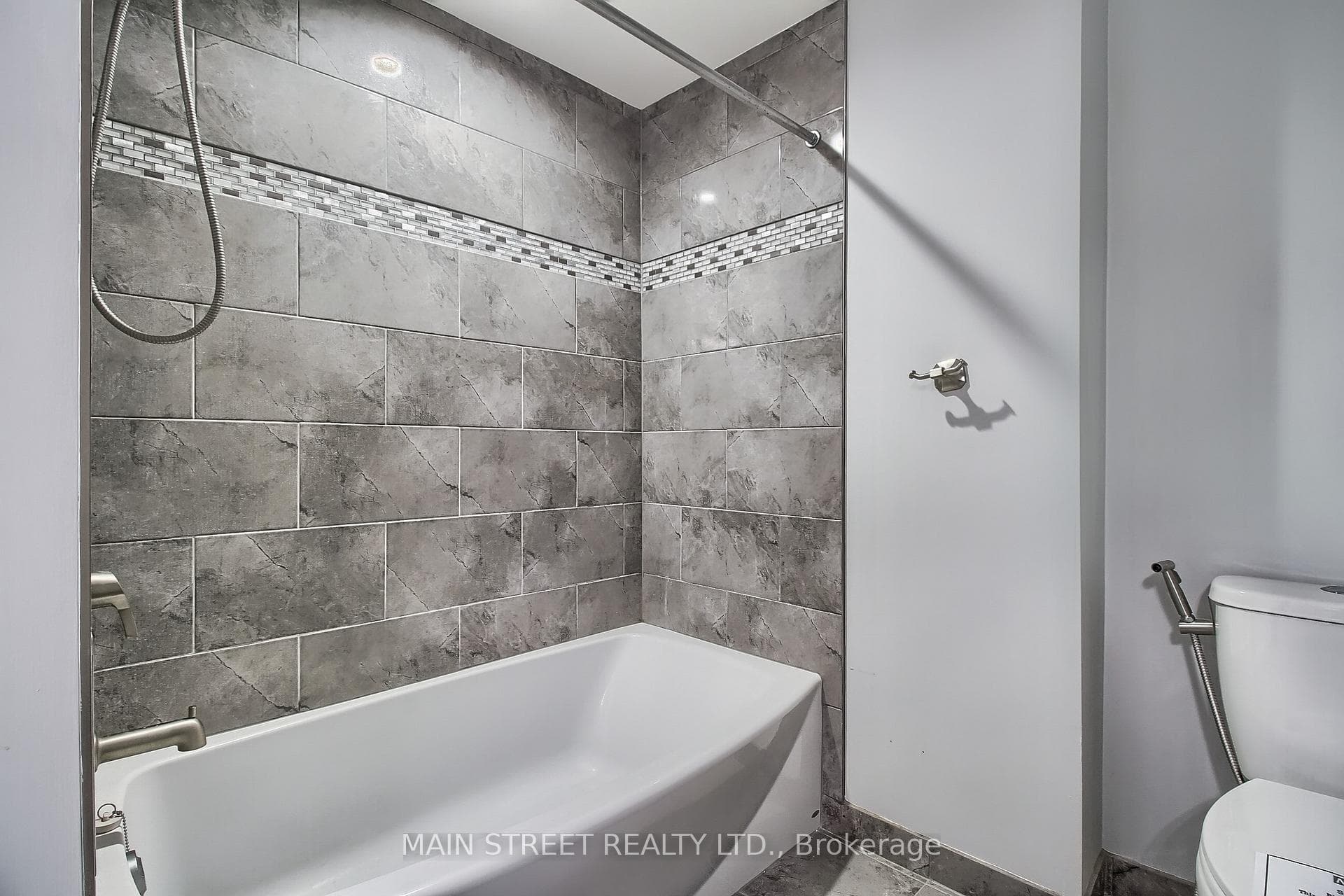 128 Emms Drive photo 21