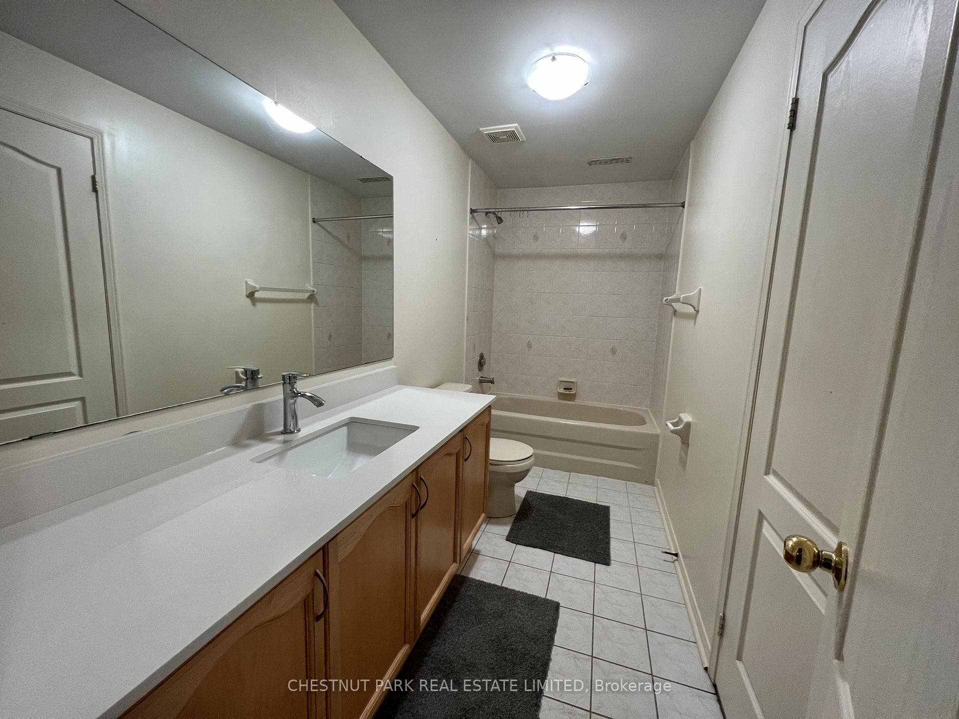 427 Silken Laumann Drive photo 5
