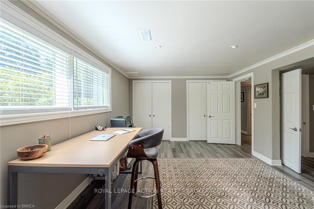 16 DAVERN Road photo 19