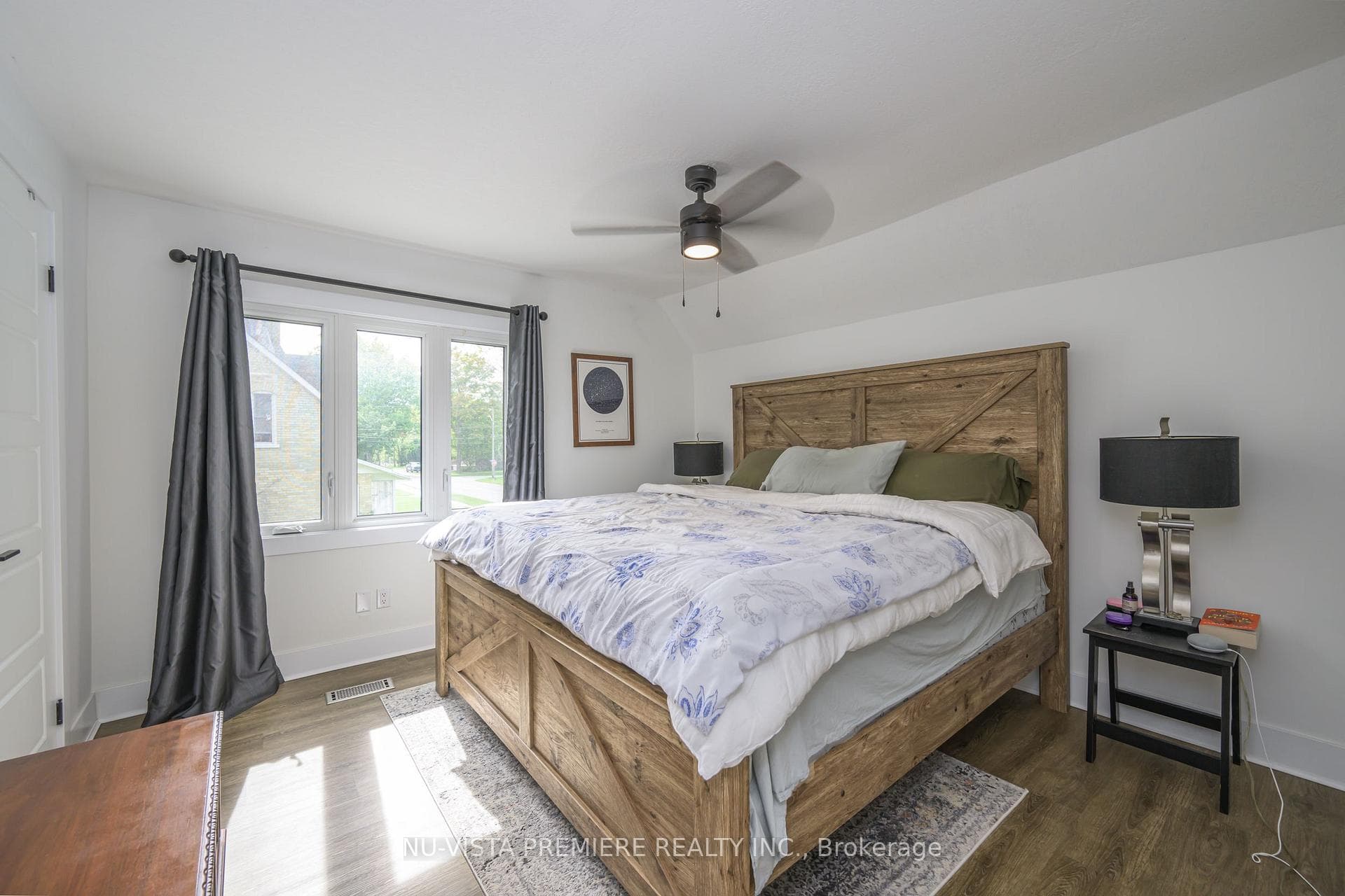 256 Pearl Street photo 14