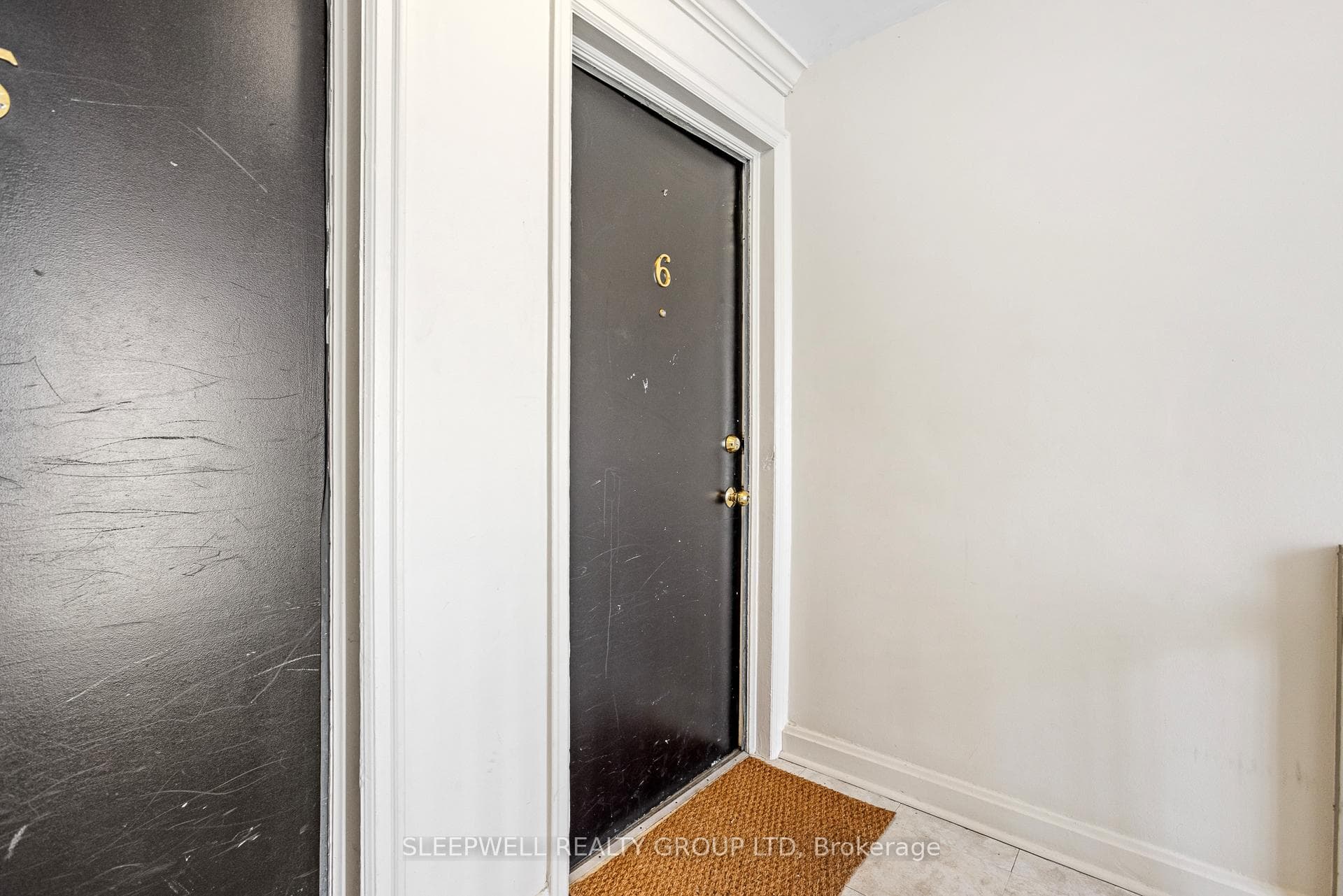 54 Centennial Boulevard photo 28